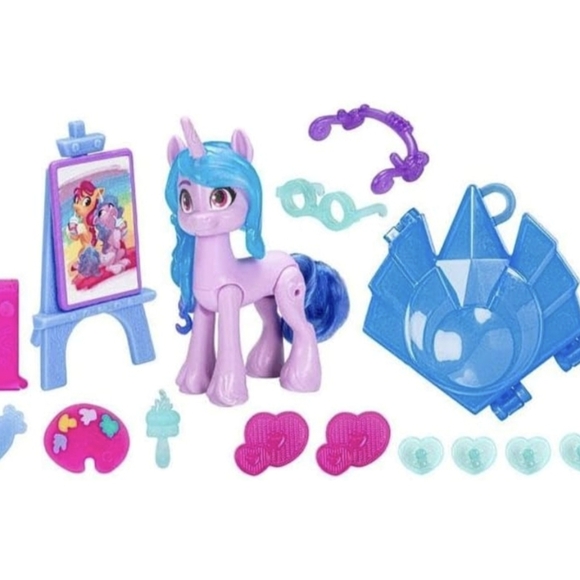 My Little Pony IZZY MOONBOW Cutie Mark Magic Hoof To Heart Keychain - Picture 2 of 6